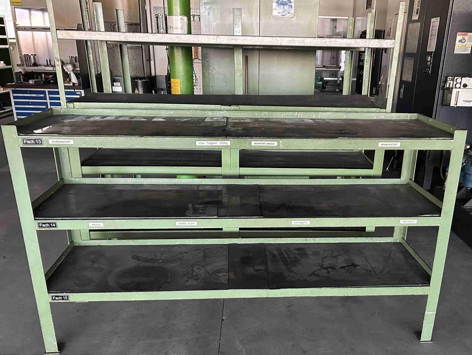 Lastenregale / Lagerregale / massiv / Breite ca. 2 m